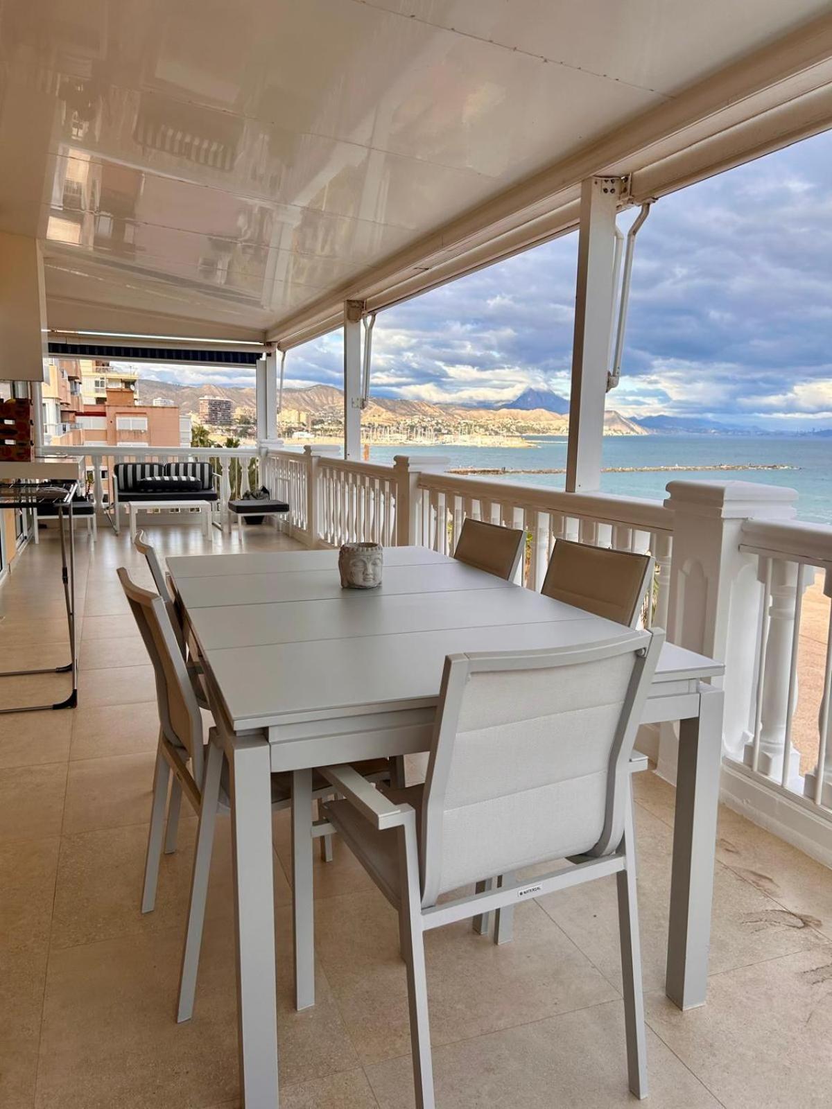 Beach House Brotonss El Campello Esterno foto