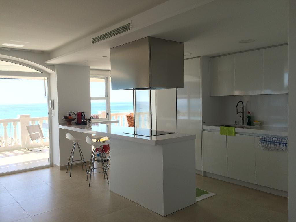 Beach House Brotonss El Campello Esterno foto