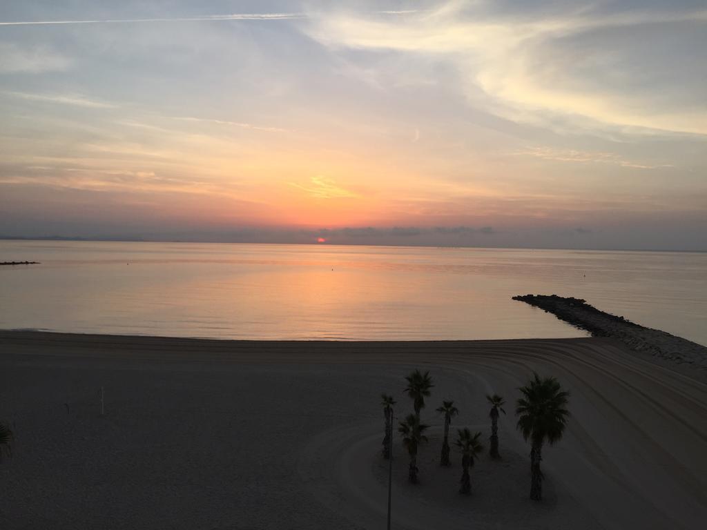Beach House Brotonss El Campello Esterno foto